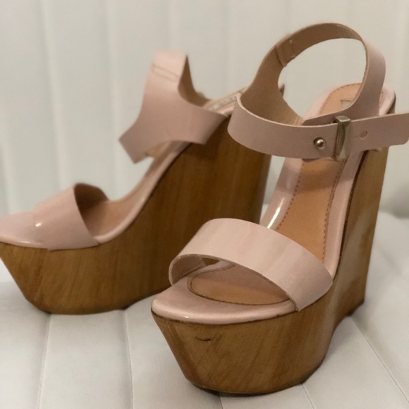 Steve Madden Shoes - STEVE MADDEN wooden wedge heels